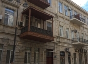 Satılır 4 otaqlı 117 m2 köhnə tikili İçəri Şəhər m.