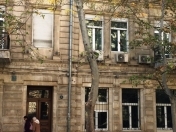 Satılır 2 otaqlı 60 m2 köhnə tikili Sahil m.