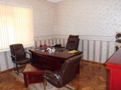 İcarəyə verilir 4 otaqlı 80 m2 ofis Koala parkı