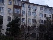 Satılır 2 otaqlı 36 m2 köhnə tikili Moskva univermağı