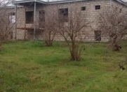 Satılır 10 otaqlı 10 m2 həyət evi Göyçay