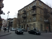 Satılır 4 otaqlı 130 m2 köhnə tikili İçəri Şəhər m.