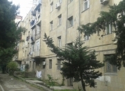 Satılır 4 otaqlı 100 m2 köhnə tikili 4 mkr