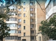 Satılır 2 otaqlı 65 m2 köhnə tikili İçəri Şəhər m.