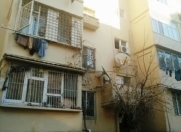 Satılır 2 otaqlı 55 m2 köhnə tikili Cavanşir körpüsü