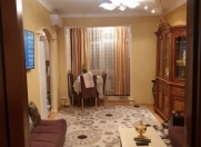 Satılır 2 otaqlı 41 m2 köhnə tikili Zərifə Əliyeva adına park