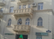 Satılır 2 otaqlı 52 m2 köhnə tikili Dostluq kinoteatrı