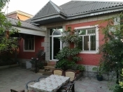 Satılır 3 otaqlı 300 m2 həyət evi Binə