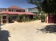 Satılır 7 otaqlı 320 m2 həyət evi İnşaatçılar m.