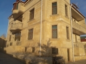 Satılır 15 otaqlı 450 m2 villa Şamaxı
