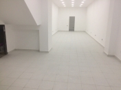 İcarəyə verilir 1 otaqlı 80 m2 yeni tikili Elit ticarət mərkəzi