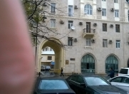 İcarəyə verilir 3 otaqlı 90 m2 köhnə tikili 28 May m.