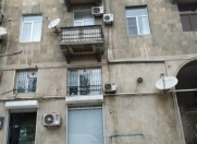 İcarəyə verilir 3 otaqlı 90 m2 köhnə tikili Heydər Əliyev sarayı