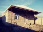 Satılır 3 otaqlı 100 m2 həyət evi Binə