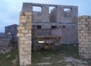 Satılır 6 otaqlı 100 m2 həyət evi Binə