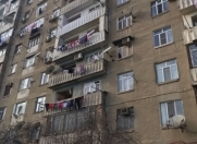 Satılır 2 otaqlı 47 m2 köhnə tikili Neapol dairəsi