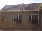 Satılır 4 otaqlı 80 m2 həyət evi Ağ şəhər