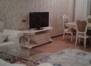 İcarəyə verilir 5 otaqlı 250 m2 yeni tikili Montin