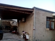 Satılır 3 otaqlı 80 m2 həyət evi Bakıxanov