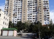 Satılır 2 otaqlı 72 m2 köhnə tikili Əhmədli m.