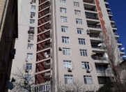 Satılır 3 otaqlı 176 m2 yeni tikili Elmlər Akademiyası m.