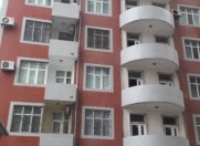 İcarəyə verilir 4 otaqlı 195 m2 yeni tikili Şah İsmayıl Xətai m.