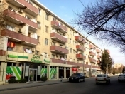 Satılır 4 otaqlı 78 m2 köhnə tikili 7 mkr