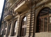 İcarəyə verilir 3 otaqlı 250 m2 ofis 28 May m.