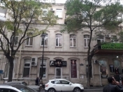 Satılır 2 otaqlı 52 m2 köhnə tikili Axundov bağı