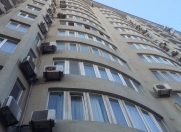 İcarəyə verilir 3 otaqlı 192 m2 yeni tikili 28 May m.