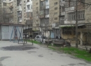 Satılır 3 otaqlı 72 m2 köhnə tikili İnşaatçılar m.