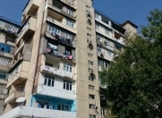 Satılır 4 otaqlı 120 m2 köhnə tikili 8 km