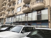 Satılır 6 otaqlı 235 m2 ofis Hüseyn Cavid parkı