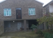 Satılır 8 otaqlı 300 m2 həyət evi Ramana