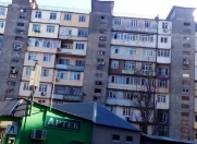 Satılır 5 otaqlı 130 m2 köhnə tikili Montin