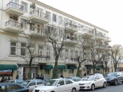 İcarəyə verilir 2 otaqlı 70 m2 köhnə tikili Azadlıq meydanı