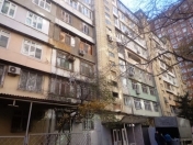 Satılır 3 otaqlı 80 m2 köhnə tikili 9 mkr