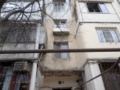 Satılır 4 otaqlı 105 m2 köhnə tikili Montin