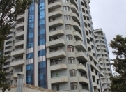 İcarəyə verilir 8 otaqlı 385 m2 ofis 28 May m.