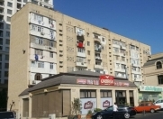 Satılır 3 otaqlı 85 m2 köhnə tikili Ayna Sultanova heykəli