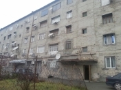 Satılır 3 otaqlı 111 m2 köhnə tikili Şəki