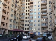 Satılır 2 otaqlı 73 m2 yeni tikili İnşaatçılar m.