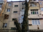 İcarəyə verilir 2 otaqlı 40 m2 köhnə tikili Xəzər Universiteti
