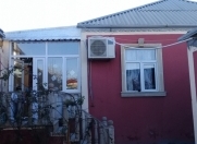 Satılır 3 otaqlı 100 m2 həyət evi Caspian Plaza