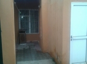 İcarəyə verilir 1 otaqlı 30 m2 həyət evi İnşaatçılar m.