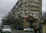 Satılır 2 otaqlı 73 m2 köhnə tikili 8 mkr