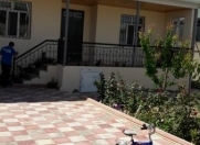 Satılır 4 otaqlı 90 m2 həyət evi Saray