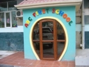 Satılır 12 otaqlı 340 m2 obyekt Ukrayna dairəsi