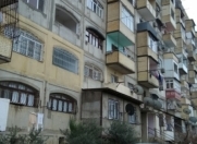 Satılır 4 otaqlı 100 m2 köhnə tikili Həzi Aslanov