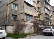 Satılır 2 otaqlı 45 m2 köhnə tikili Neftçilər m.